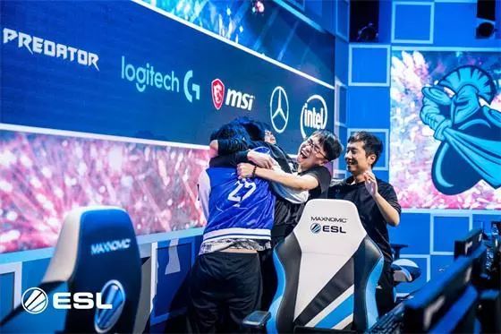 拜仁的互动 拜仁的互动