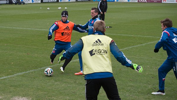 并特别感谢 并特别感谢