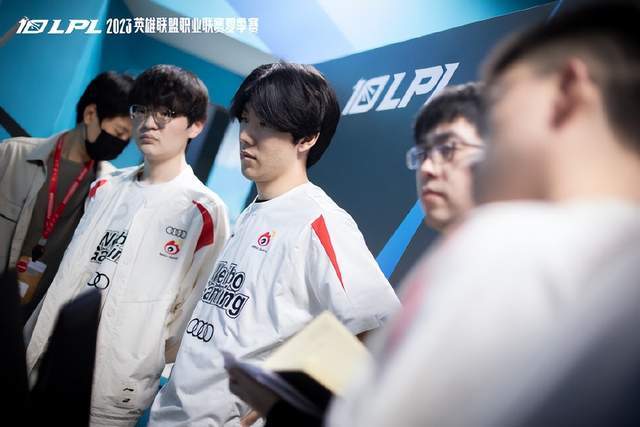 场以零比零 场以零比零