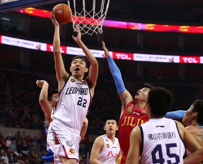 巴萨中场核 巴萨中场核